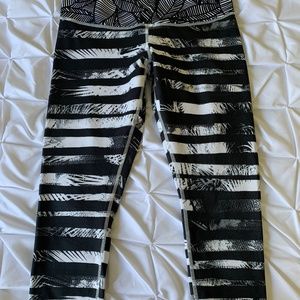 Lululemon Black and White Striped Cropped Leggings